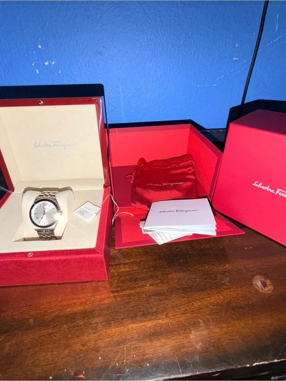 Salvatore Ferragamo Vega SFKI00123 40mm Swiss Watch Silver Box Papers